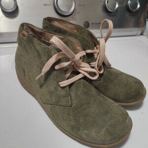 Hush Puppies Vigor Suede Shoes